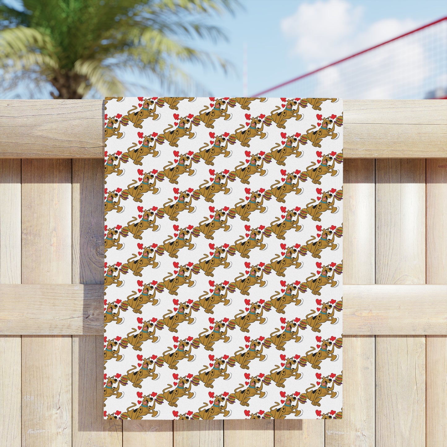 Scooby-Doo Love his Food! Beach Towel